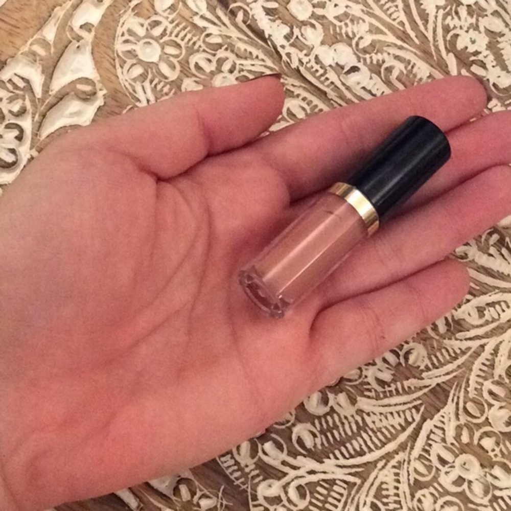 New TARTE Quick Dry Matte Lip Paint - Picture 4 of 4